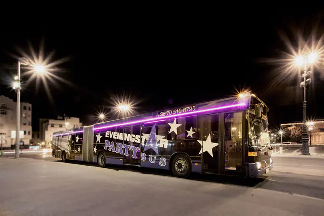 Mercedes Partybusz