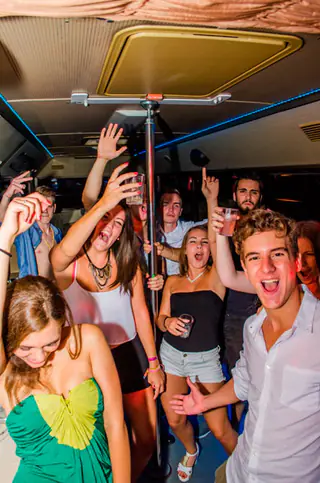 18. születésnapi party a partybuszon